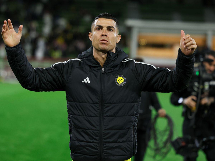 球速体育入口-41岁仍在拼！C罗为赶上最后一届世界杯，采用特殊疗法加速康复|克里斯蒂亚诺·罗纳尔多|葡萄牙|利雅得|利雅得胜利足球俱乐部|葡萄牙足球队_新浪体育_新浪新闻